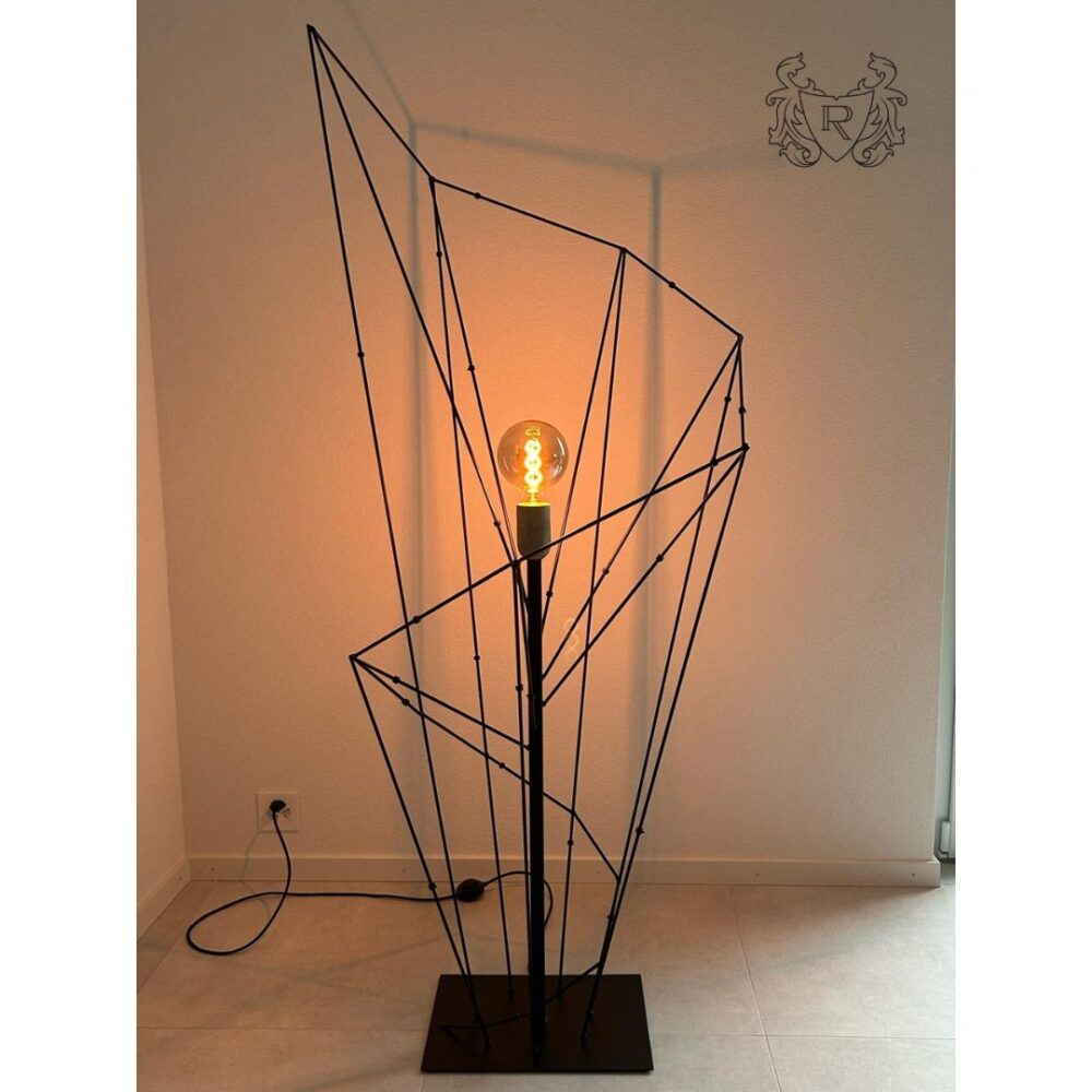 Lampe Spirale Acier / Béton
